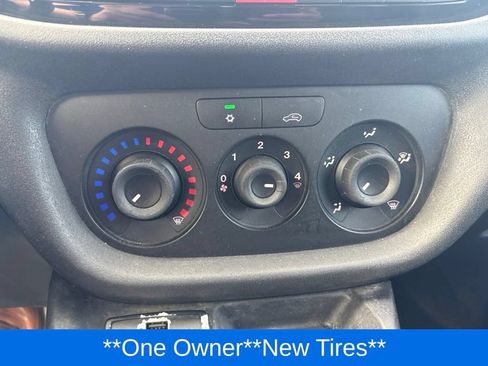 Used 2015 RAM ProMaster City Tradesman SLT w/ Lights & Wheels Group FWD image 16