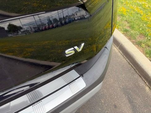Used 2023 Nissan Rogue SV FWD image 44