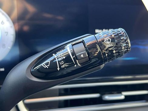 Used 2024 Hyundai Elantra SEL w/ Convenience Package image 30