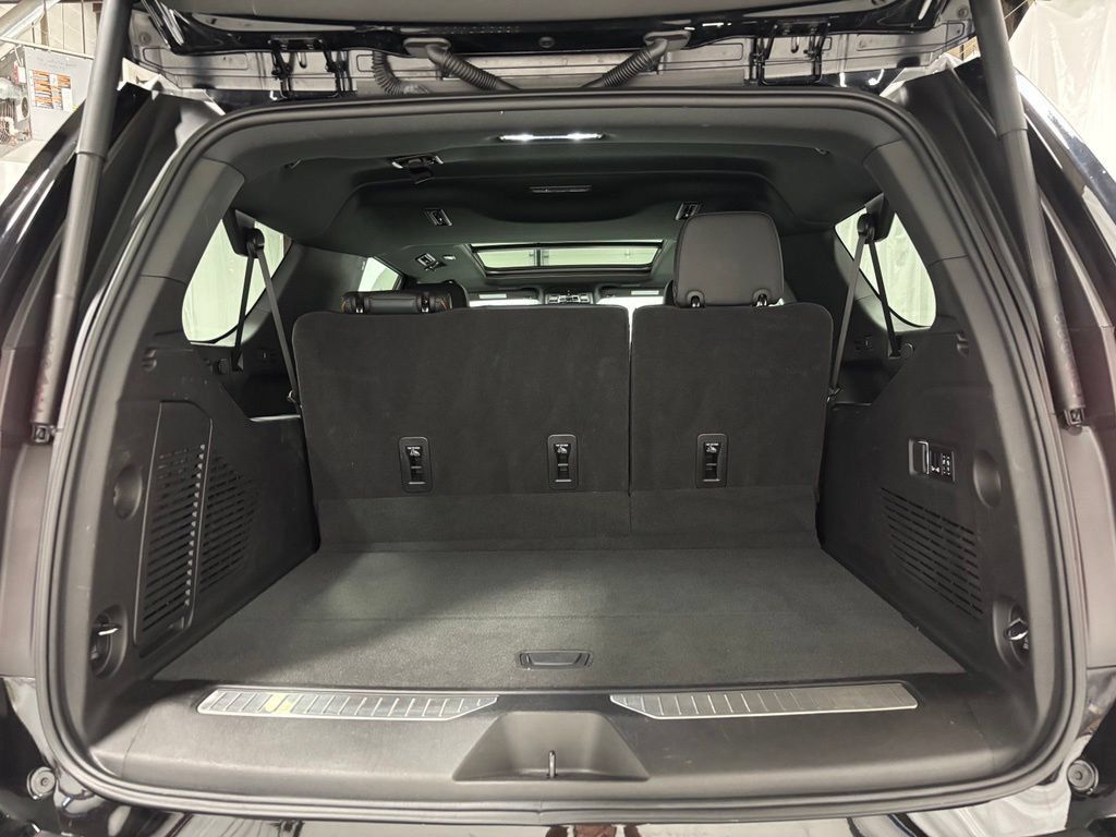 Used 2026 GMC Yukon XL AT4 w/ AT4 Premium Package AWD/4WD image 49
