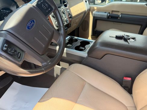 Used 2015 Ford F250 Lariat w/ Lariat Interior Package AWD/4WD image 15