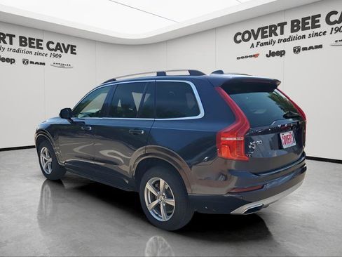 Used 2017 Volvo XC90 T5 Momentum w/ Vision Package image 7