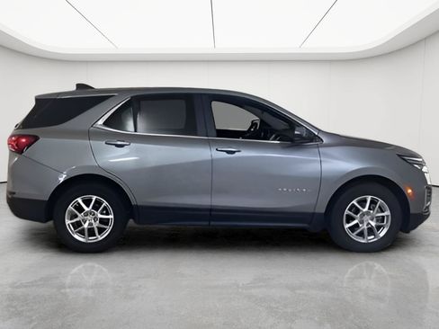 Used 2024 Chevrolet Equinox LT w/ LPO, Floor Liner Package FWD image 9