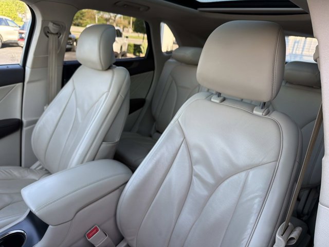 Used 2018 Lincoln MKC Reserve FWD image 13