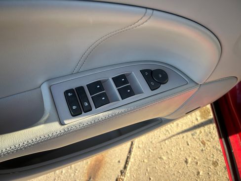 Used 2009 Buick Lucerne CXL w/ Driver Confidence Package image 15