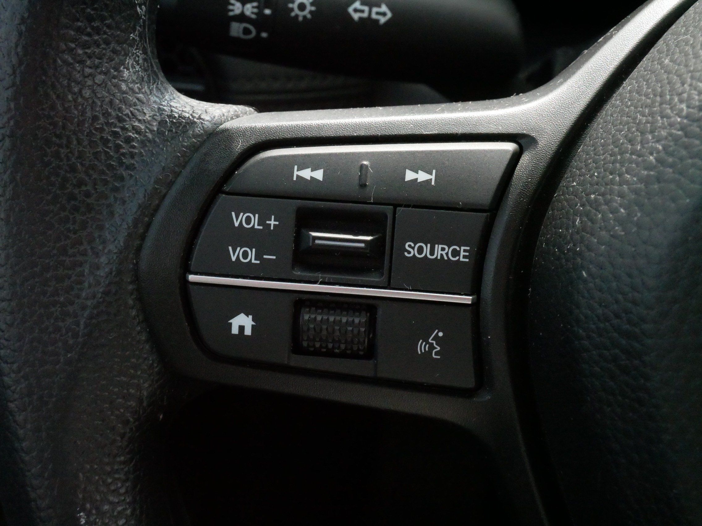 Used 2024 Honda HR-V LX image 27