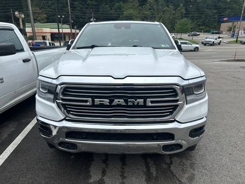 Used 2023 RAM 1500 Laramie AWD/4WD image 3