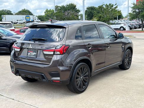 Used 2020 Mitsubishi Outlander Sport ES FWD image 9