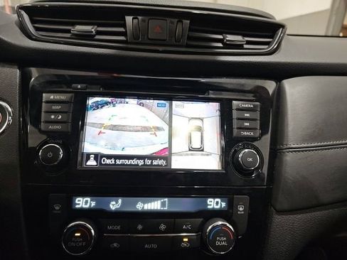 Certified 2020 Nissan Rogue SL w/ Premium Package image 17