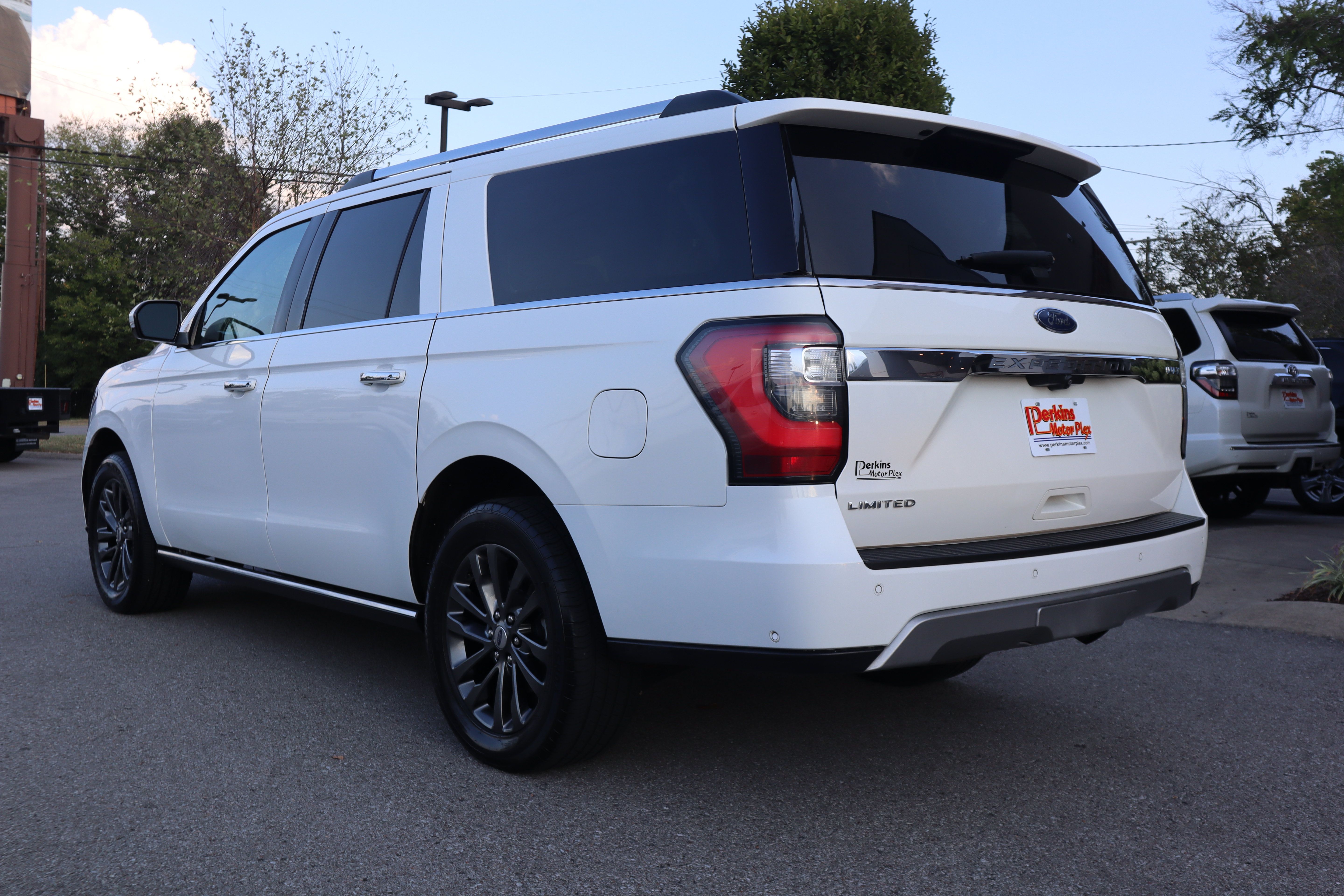 Used 2021 Ford Expedition Max Limited AWD/4WD image 9