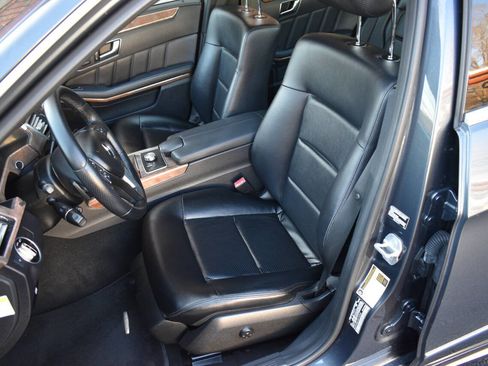 Used 2013 Mercedes-Benz E 350 4MATIC Sedan image 18