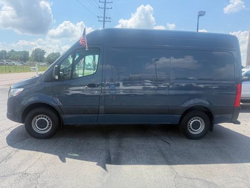 Used 2019 Mercedes-Benz Sprinter 144 image 1