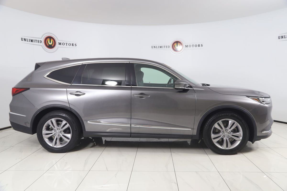 Used 2024 Acura MDX SH-AWD image 2