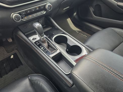 Used 2024 Nissan Altima 2.5 SR w/ SR Premium Package image 16