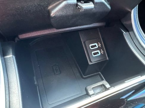 Used 2019 Ford Edge Titanium w/ Equipment Group 301A FWD image 28