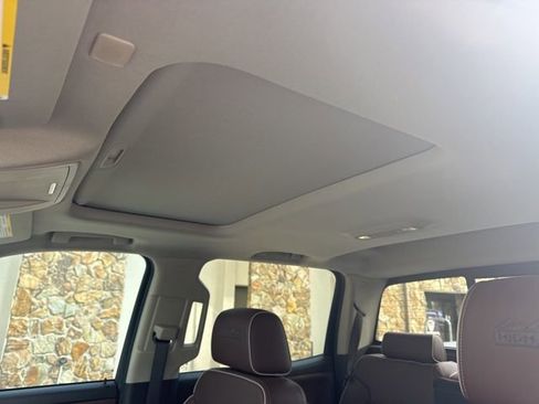 Used 2018 Chevrolet Silverado 1500 High Country image 6