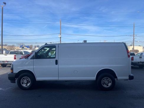 Used 2020 Chevrolet Express 2500 w/ Driver Convenience Package image 4