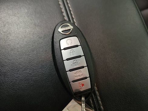 Used 2025 Nissan Altima 2.5 SV FWD image 19
