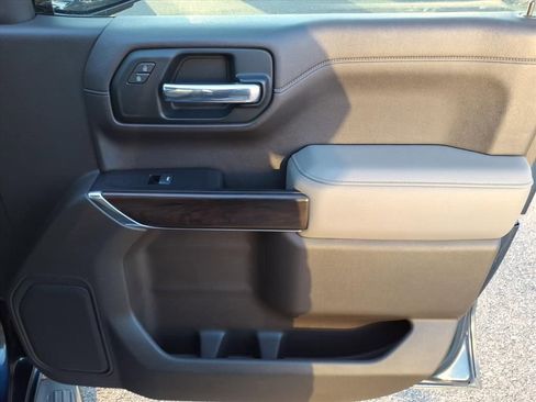 Used 2019 GMC Sierra 1500 SLT w/ SLT Premium Package image 16