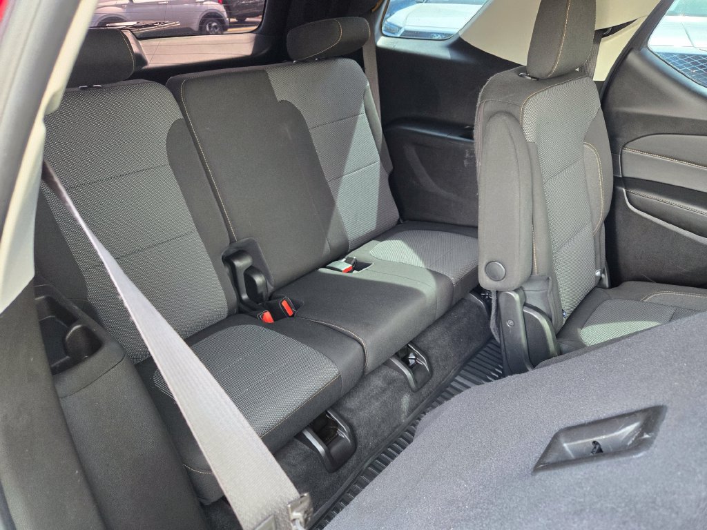 Used 2018 Chevrolet Traverse LT AWD/4WD image 17