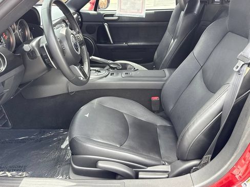 Used 2014 MAZDA MX-5 Miata Grand Touring w/ Premium Package RWD image 20