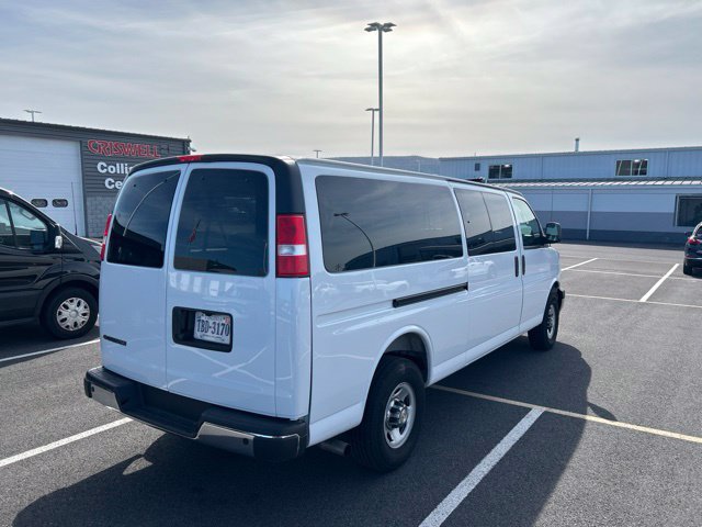 Used 2025 Chevrolet Express 3500 LT w/ LT Preferred Equipment Group RWD image 5