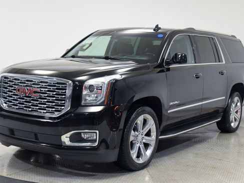 Used 2018 GMC Yukon XL Denali w/ Open Road Package image 6