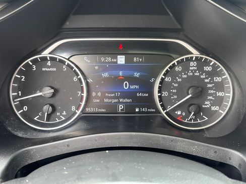 Used 2020 Nissan Murano Platinum w/ Cargo Package FWD image 23