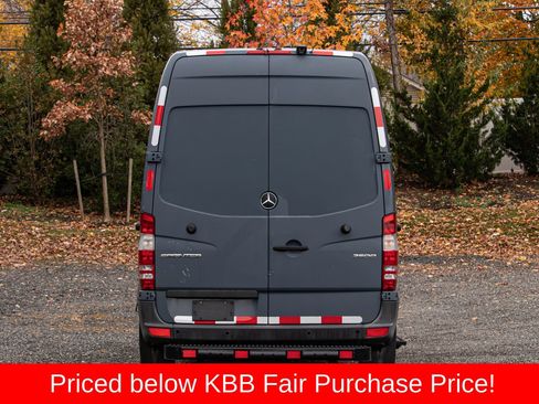 Used 2018 Mercedes-Benz Sprinter 144 Cargo image 7