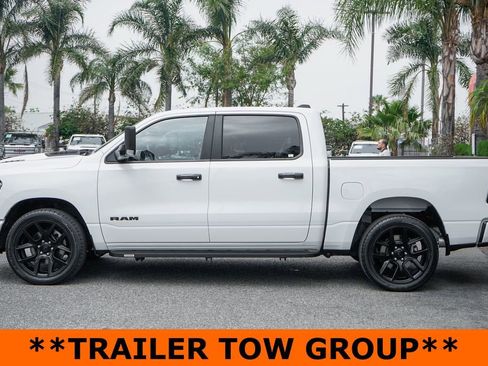 Used 2024 RAM 1500 Laramie AWD/4WD image 5