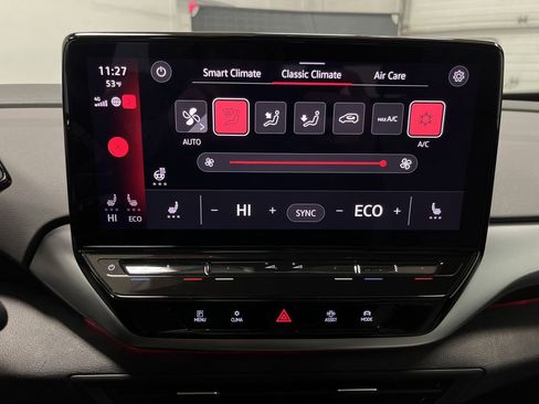 Used 2021 Volkswagen ID.4 Pro S w/ Gradient Package image 21