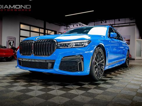 Used 2021 BMW 750i xDrive w/ Executive Package image 8