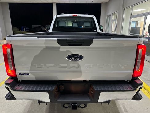 New 2026 Ford F250 XL w/ XL Chrome Package RWD image 11