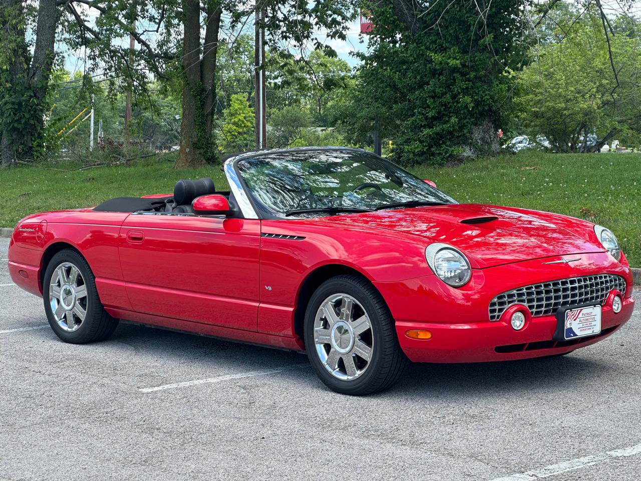 Used 2004 Ford Thunderbird RWD image 1