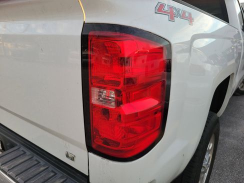 Used 2015 Chevrolet Silverado 2500 LT w/ LT Convenience Package image 10