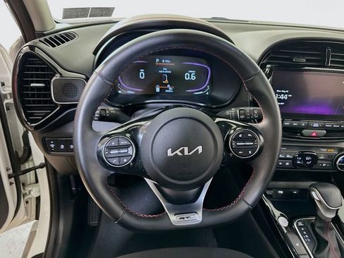 Used 2023 Kia Soul GT-Line w/ GT-Line Technology Package FWD image 11