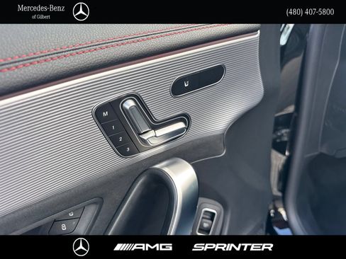 Used 2023 Mercedes-Benz CLA 250 4MATIC image 11
