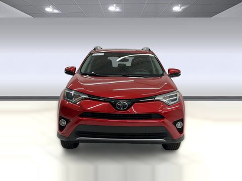 Used 2017 Toyota RAV4 XLE AWD/4WD image 5