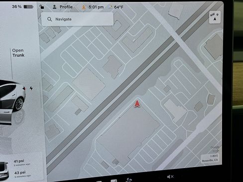 Used 2023 Tesla Model 3 Standard Range image 19