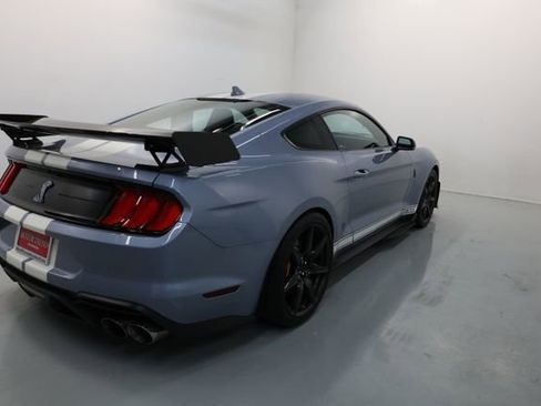 Used 2022 Ford Mustang Shelby GT500 w/ Carbon Fiber Track Pack RWD image 65