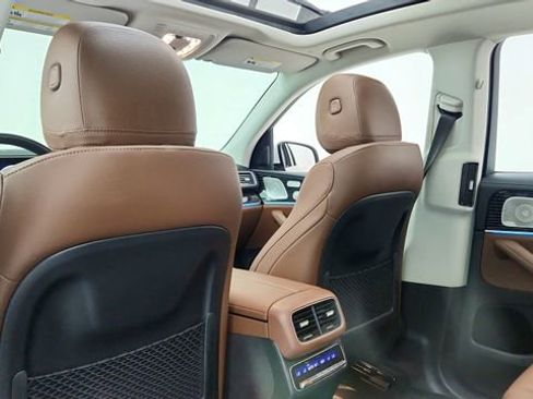 Used 2024 Mercedes-Benz GLE 450e 4MATIC w/ AMG Line Exterior image 31