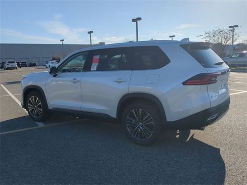 New 2026 Toyota Grand Highlander AWD Hybrid image 6