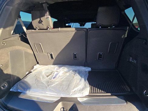Used 2025 Cadillac Escalade V w/ LPO, Floor Liner Package image 15