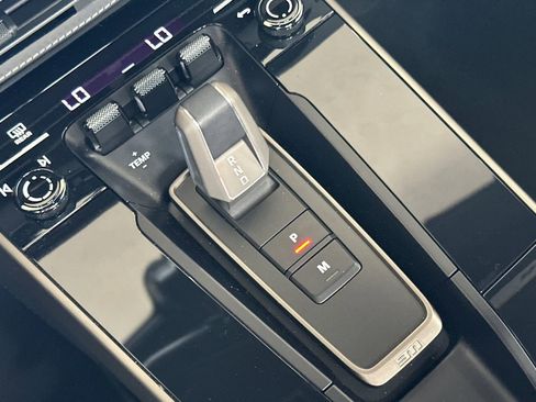 Used 2025 Porsche 911 Turbo image 27