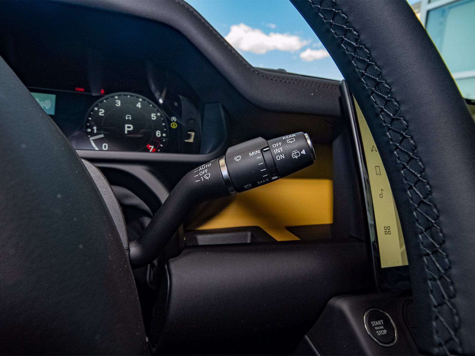 New 2026 Land Rover Defender 110 AWD/4WD image 14