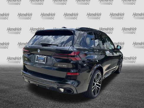 New 2026 BMW X5 xDrive40i w/ M Sport Package AWD/4WD image 11
