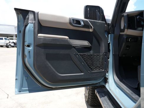 Used 2023 Ford Bronco Wildtrak AWD/4WD image 17