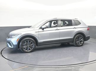 Used 2023 Volkswagen Tiguan SE video 2