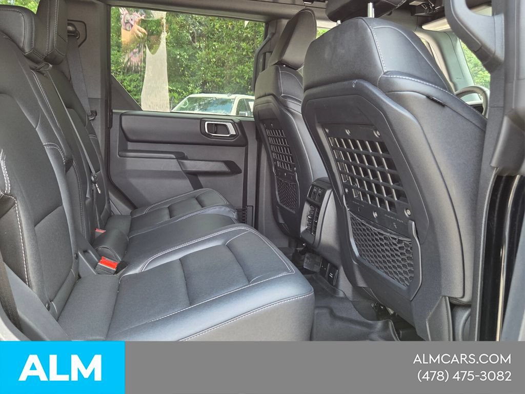 Used 2025 Ford Bronco Badlands AWD/4WD image 13