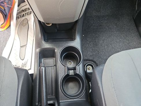 Used 2014 Nissan NV200 SV w/ Exterior Appearance Package FWD image 25